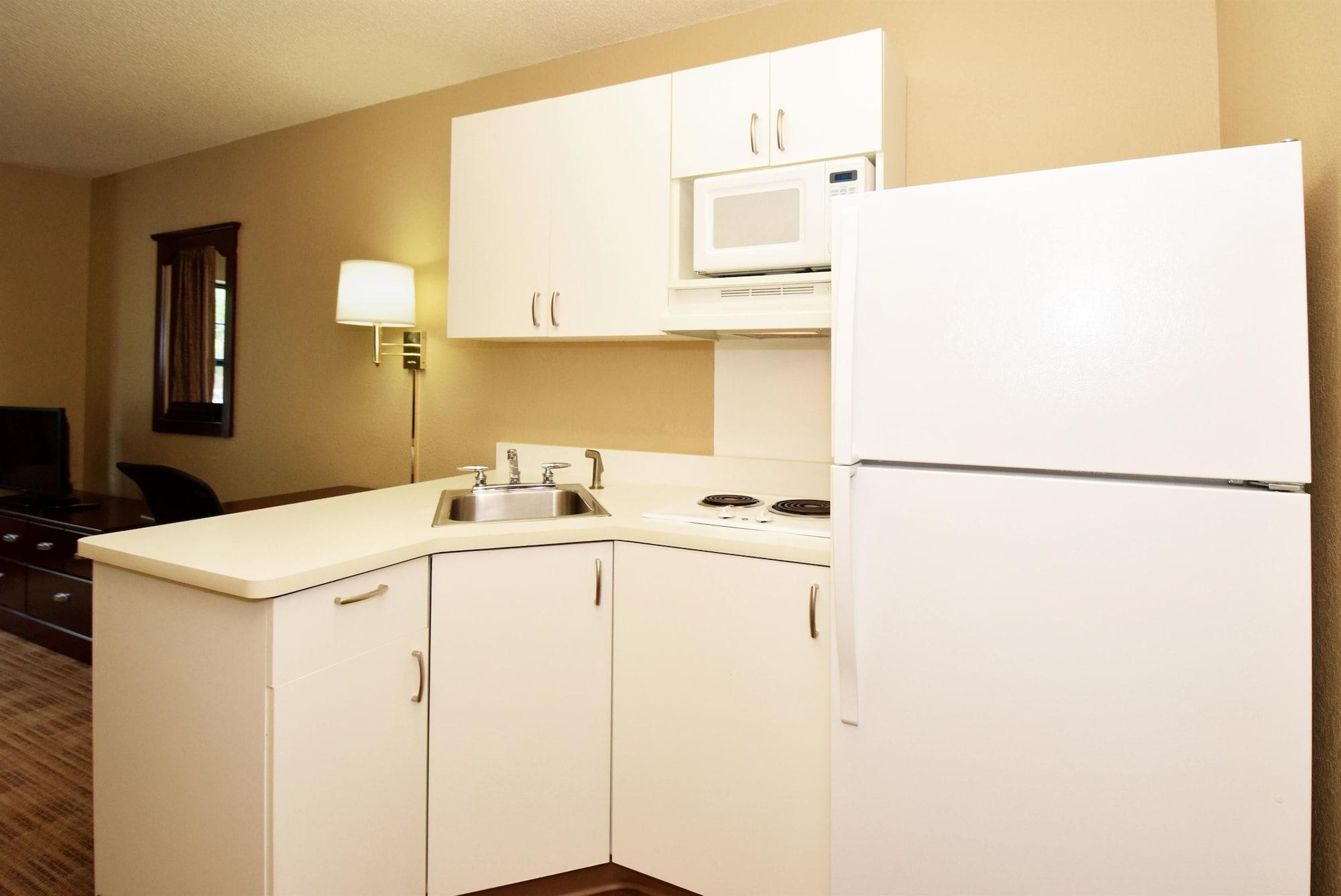 Extended America - - Westview Dr Hotel Frederick